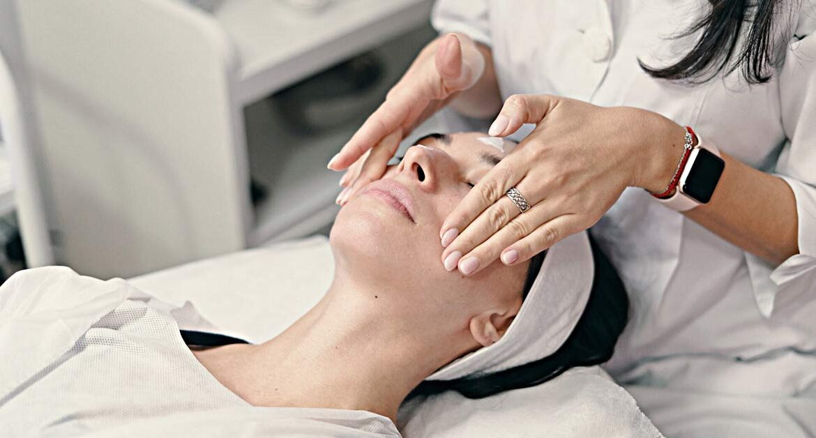 Facial Aesthetic Practitioners: A 2024 Comprehensive Marketing Guide
